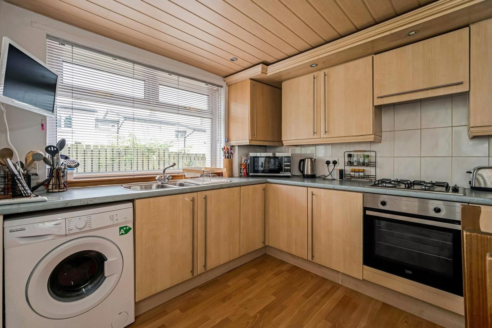 Centrally Situated 1 Bedroom House In Cumbernauld Bagian luar foto